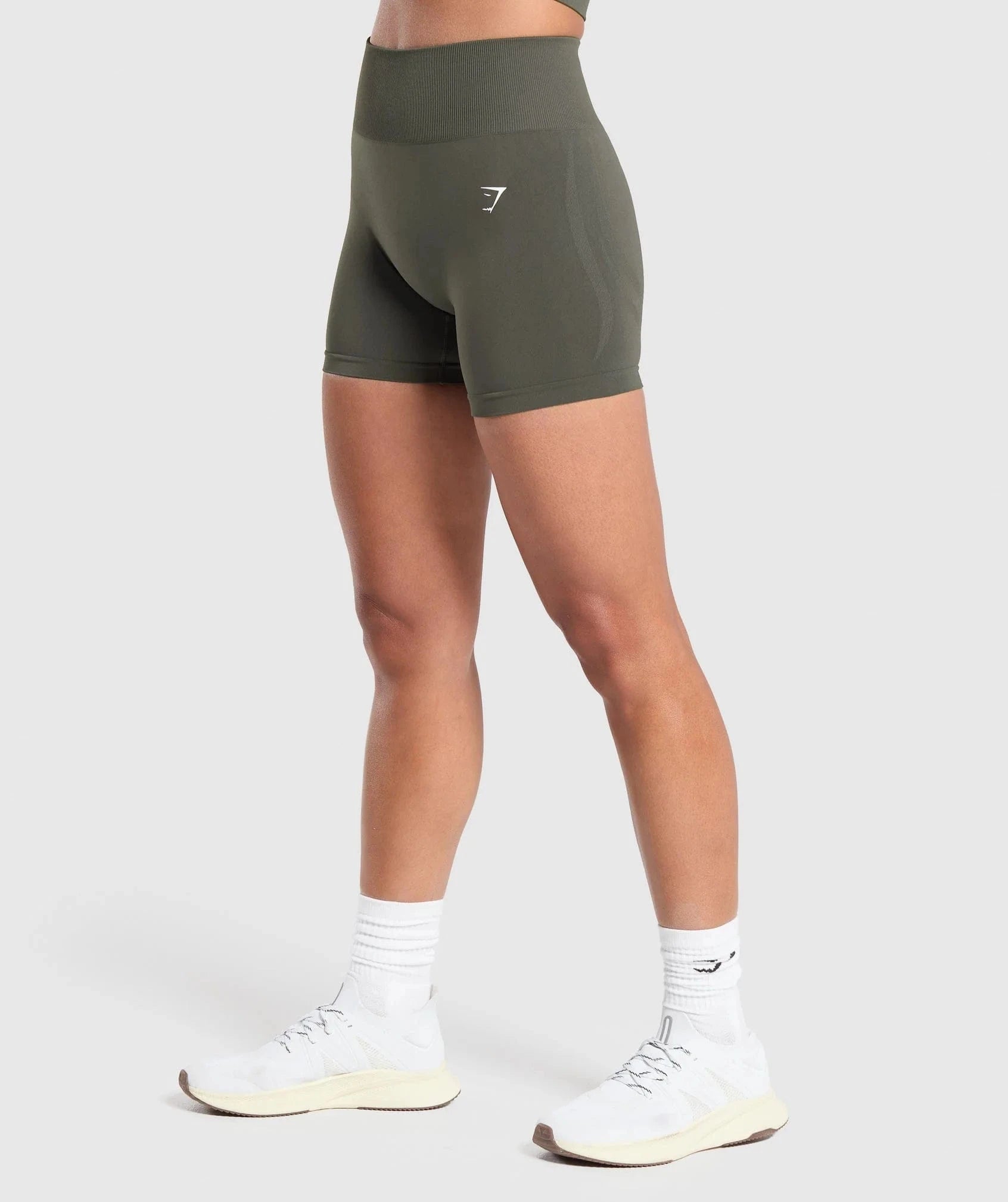 Gymshark Green Everyday Seamless Shorts - GYM THREADS