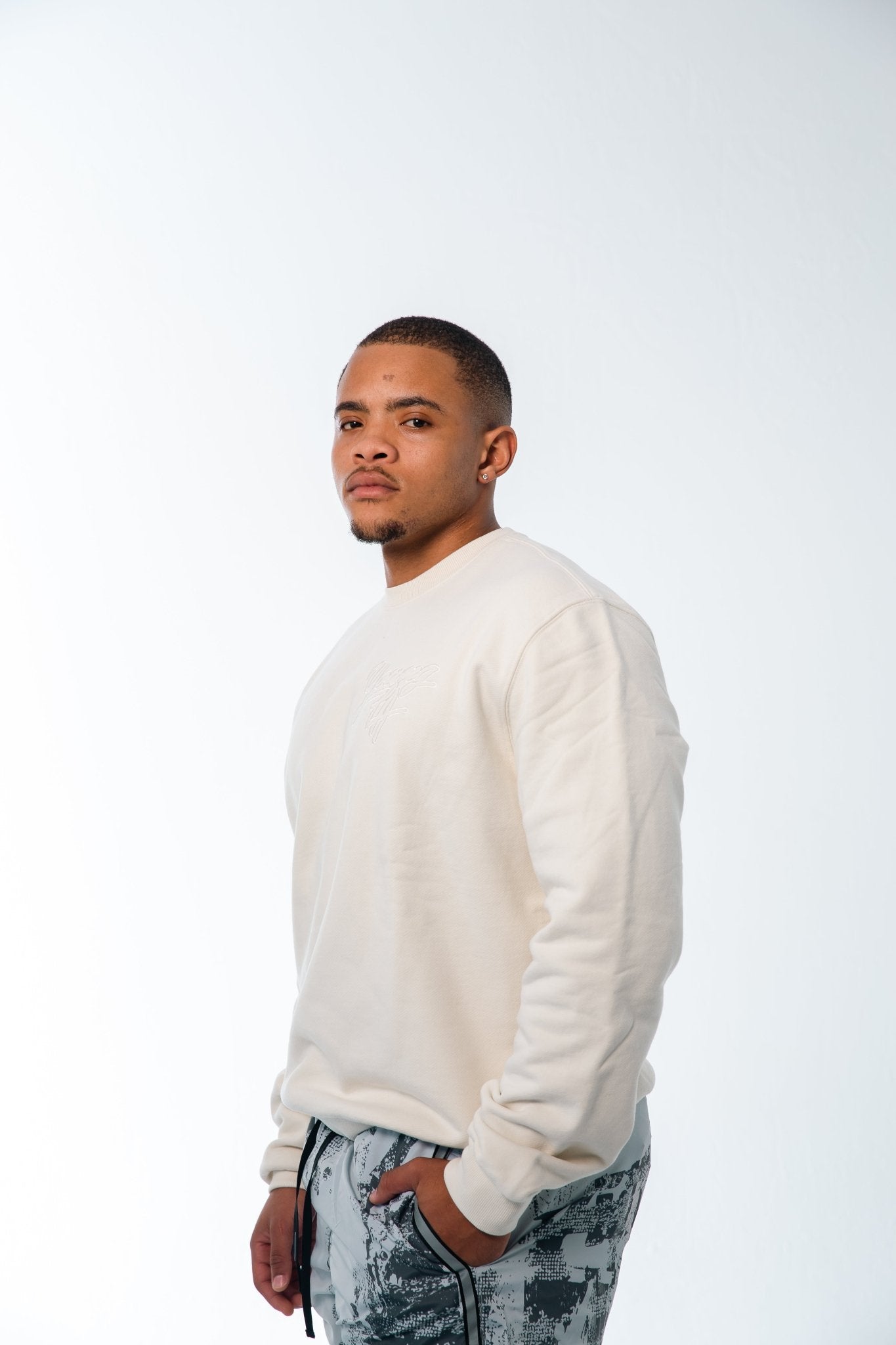 YoungLa Off - White Sweater - GYM THREADS